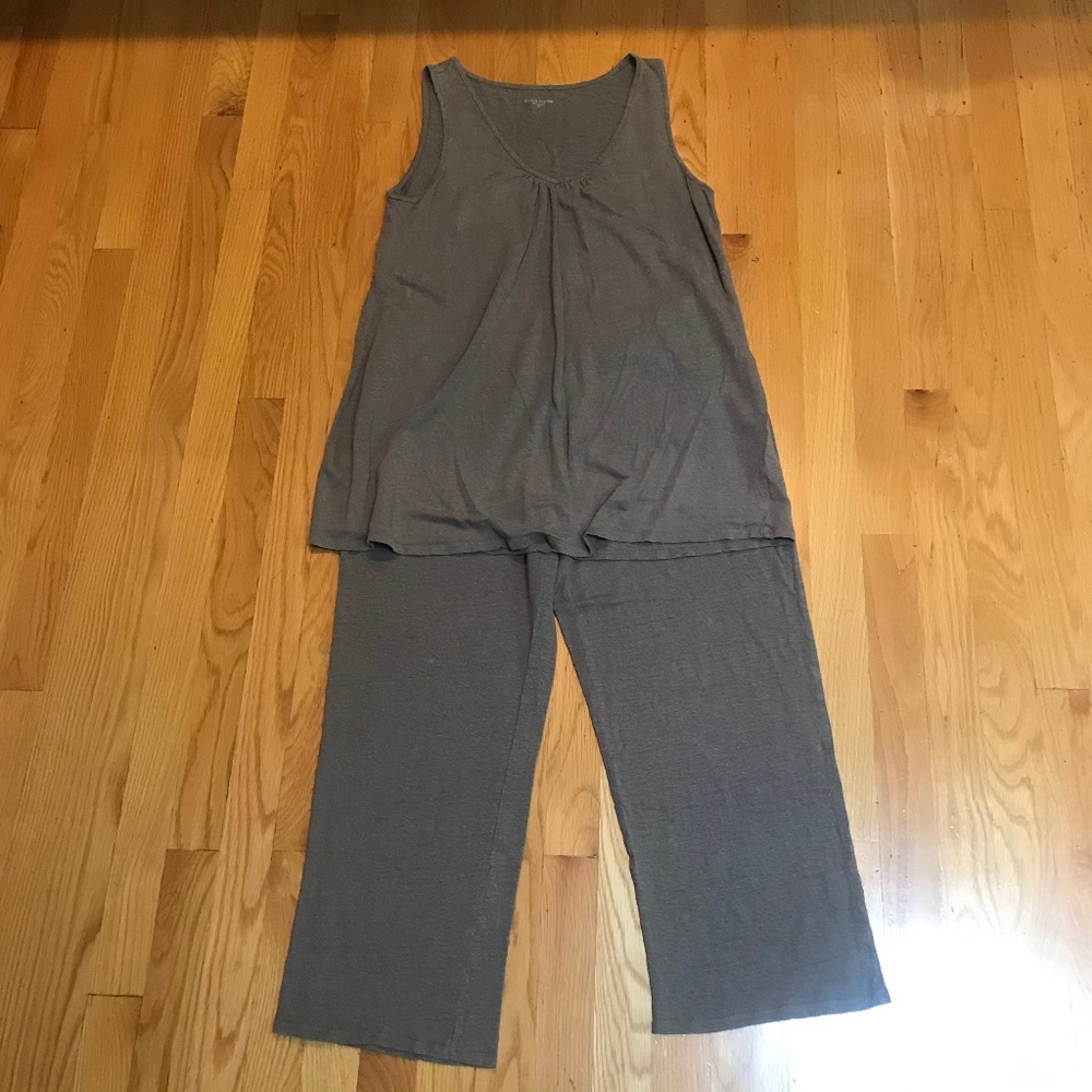 EILEEN FISHER MATCHING SET - 100% SOFT LINEN SLEEVELESS TOP & PANTS, TAUPE